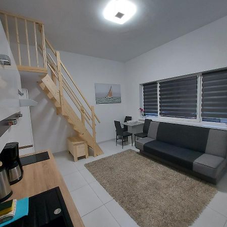 Nowy Apartament Jednopokojowy Z Lazienka Svinoústí Exteriér fotografie