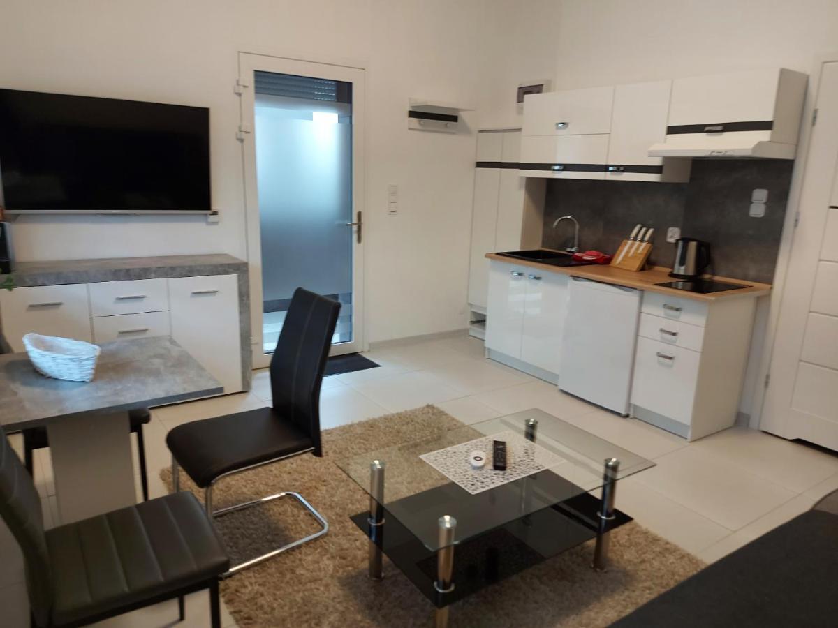 Nowy Apartament Jednopokojowy Z Lazienka Svinoústí Exteriér fotografie