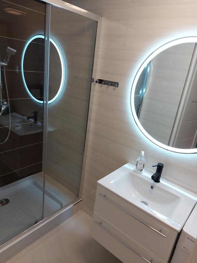 Nowy Apartament Jednopokojowy Z Lazienka Svinoústí Exteriér fotografie