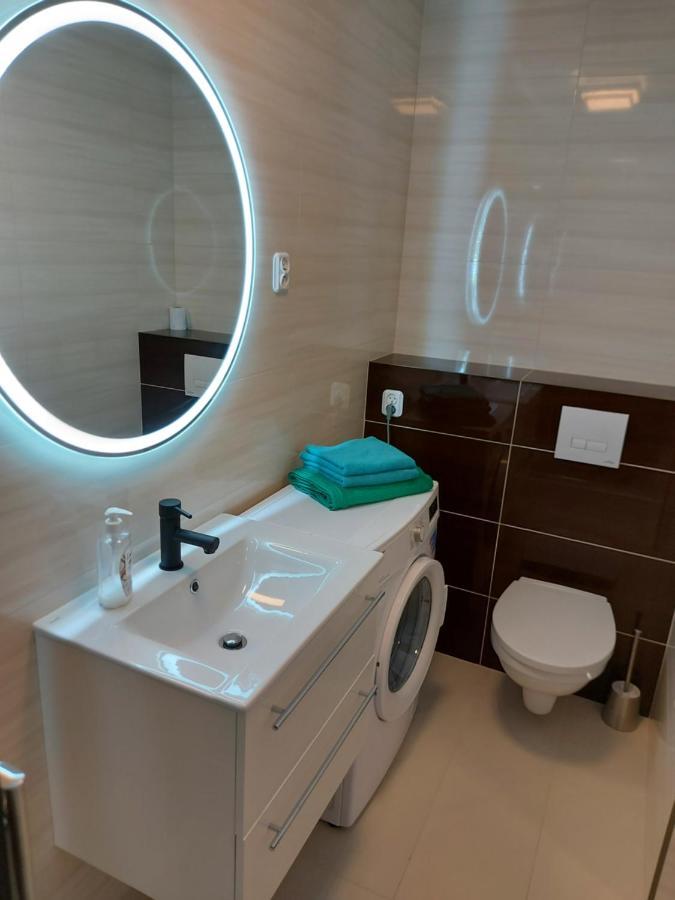 Nowy Apartament Jednopokojowy Z Lazienka Svinoústí Exteriér fotografie